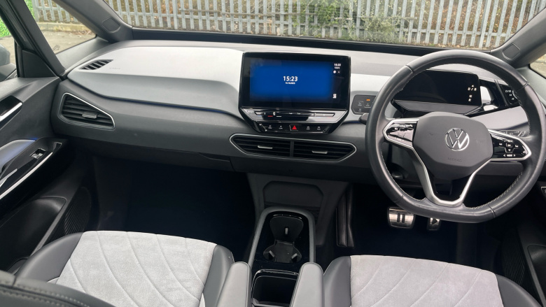 Volkswagen ID.3 150kW Family Pro Performance 58kWh 5dr Auto Electric Hatchback